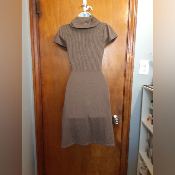 Calvin Klein Ladies Dress - Picture 4 of 7